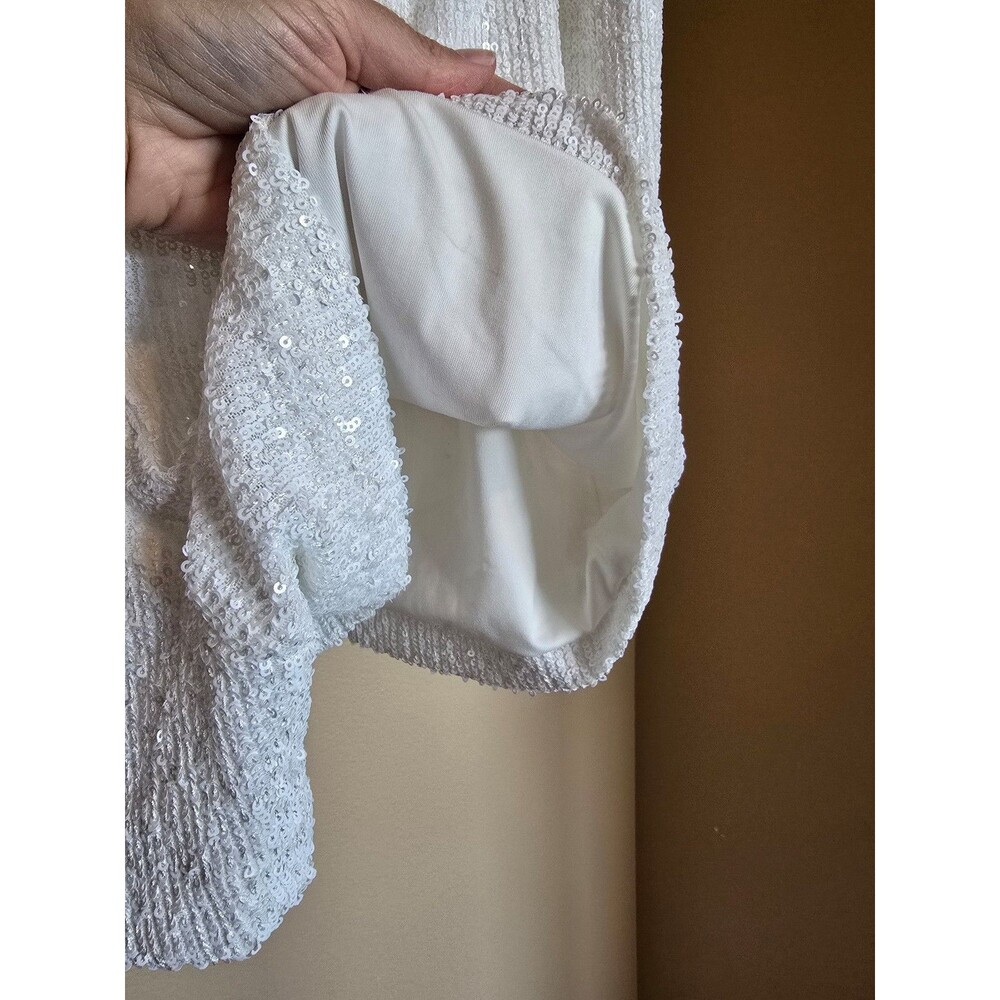 Trina‎ Turk Women's White Idol Sequin Shorts Size Large - Picture 3 of 9